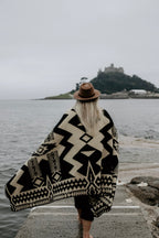 Awa Blanket Natural Black