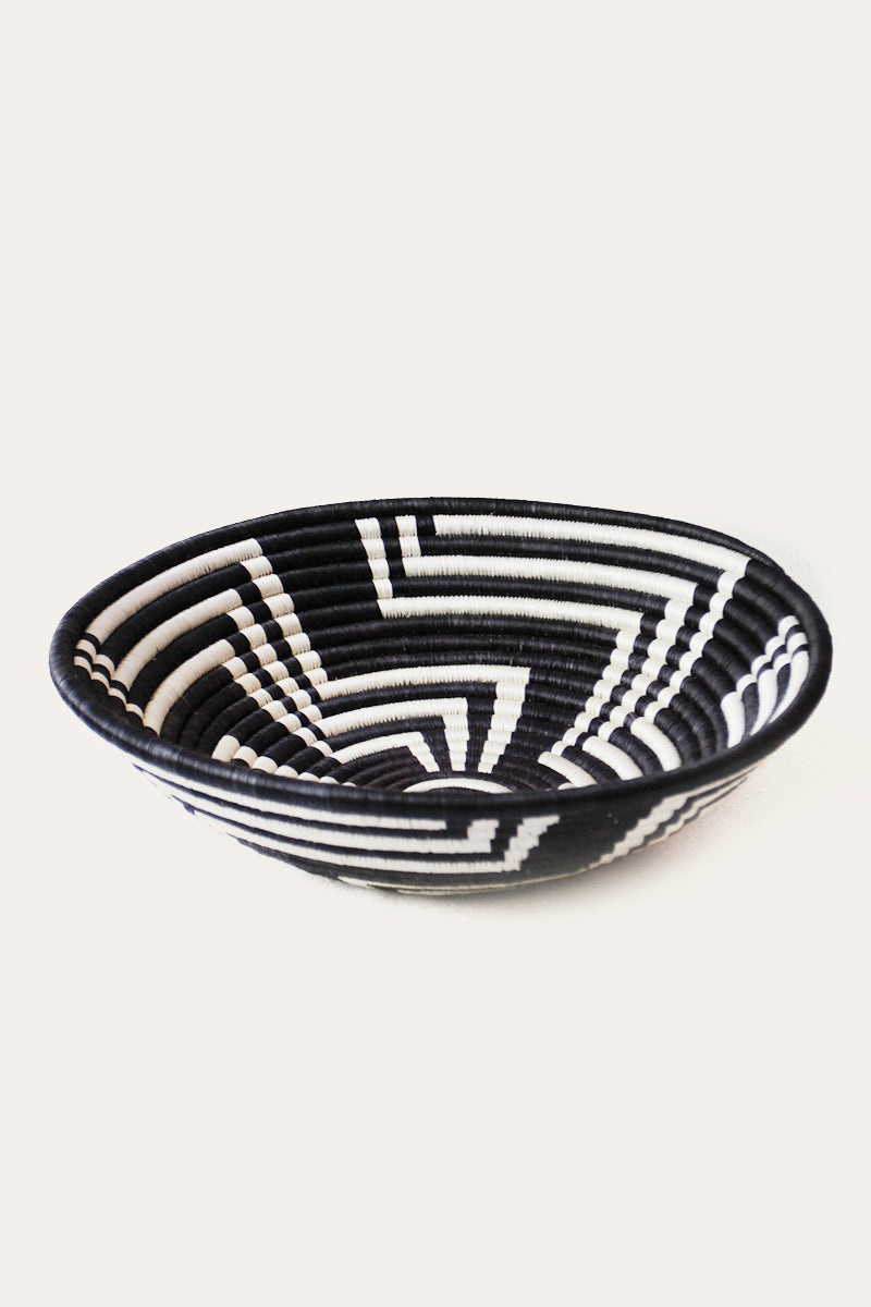 Geometric Plateau Basket