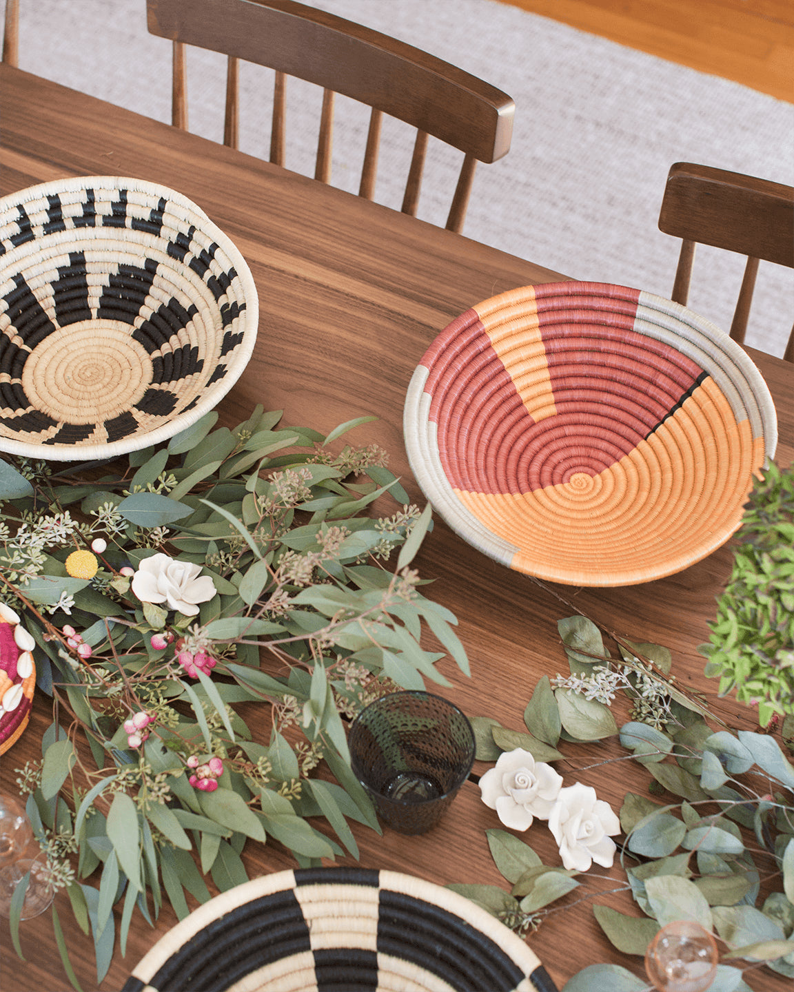 Amaryllis Plateau Basket